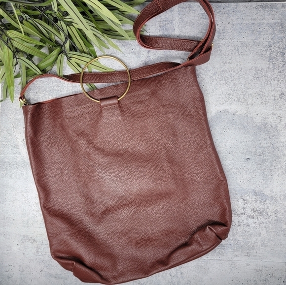 Sseko | Adjustable Strap Ring Handle Leather Bag - Picture 3 of 9